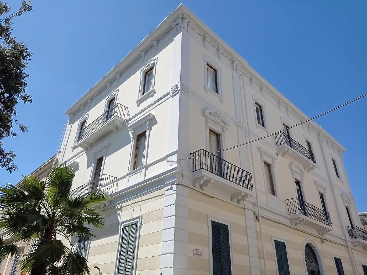 Palazzo Castellano Acomodação com café da manhã Lecce Alojamento de Acomodação e Pequeno-almoço