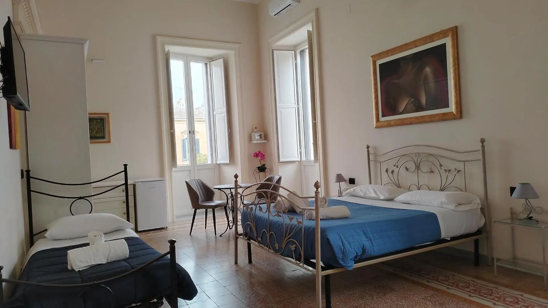 Alojamento de Acomodação e Pequeno-almoço Palazzo Castellano Acomodação com café da manhã Lecce